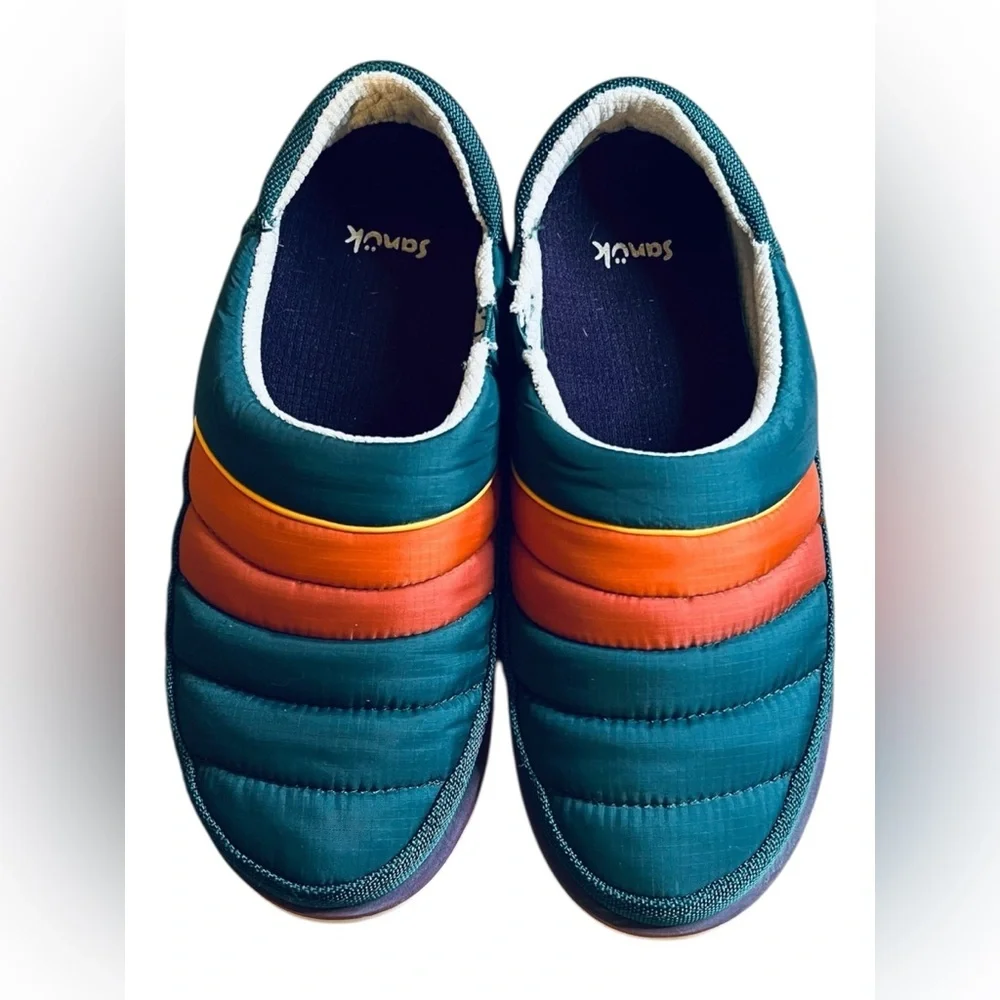 Sanuk Quilted Slip-On Shoes – Size 7 - Picture 3 of 10